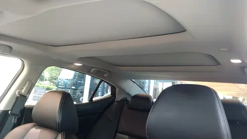 صورة 13 لـ 2018 Nissan MAXIMA
