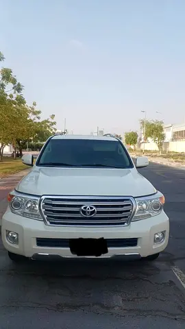 Toyota Land Cruiser VXR 2014 | GCC Specs | Brand New Condition