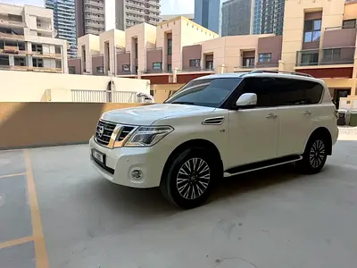 Nissan Patrol LE Titanium 2017 | GCC Specs | Well Maintained