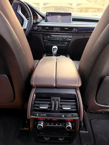 2016 BMW X5 — миниатюра 12