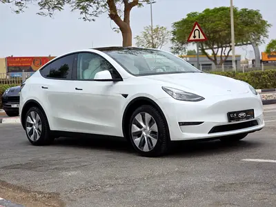 TESLA MODEL Y LONG RANGE AWD GCC WARRANTY TILL 31/12/2031