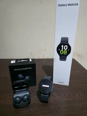 Samsung Galaxy Watch5 (44mm) & Samsung Galaxy Buds Pro 2 (Black) - Good Condition with Original Box