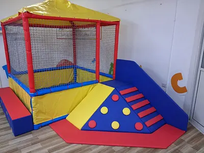 Kids soft play set with ball pit, slide and climbing ramp - good condition