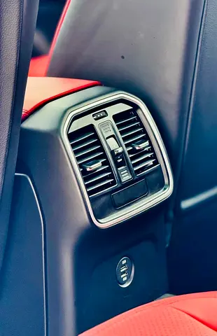 2017 Porsche MACAN 缩略图 11