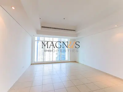 HIGH FLOOR | UPGRADED UNIT | WELL MAINTAINED