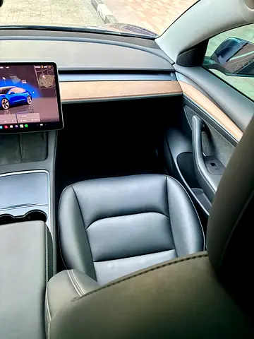 2023 Tesla MODEL 3 — фото 9