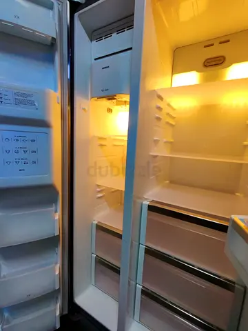 SIEMENS Refrigerator Side By Side Fridge Freezer Perfect Condition Neat And Clean delivery and warra