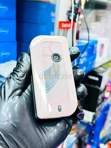 Used Nokia 7610 phone — compact camera model, good condition