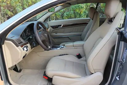صورة 10 لـ 2010 Mercedes-BENZ E-CLASS