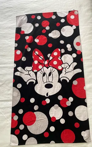 Disney Minnie Mouse beach towel