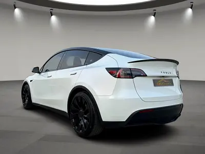 2023 Tesla MODEL Y — фото 7