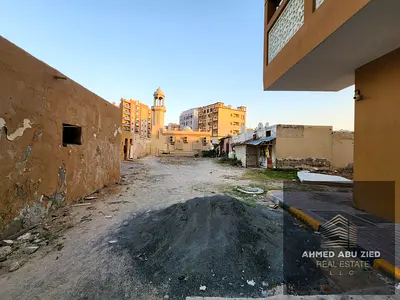 أرض استثمارية للبيع في النخيل 1 عجمان بمساحة 2500 قدم بسعر 800 ألف، موقع استراتيجي بالقرب من الكورنيش والمرسى والفنادق والأبراج