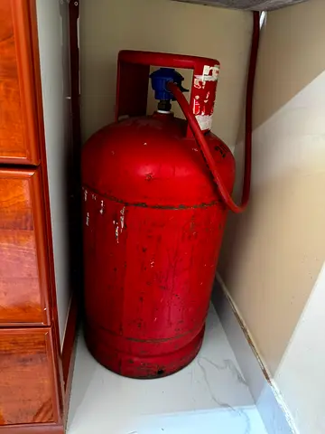 Used Red LPG Gas Cylinder - Standard Size