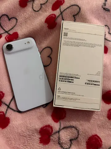 iPhone 17 Air 1TB with Original Box - warranty 4 months Good Condition