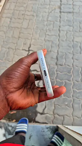 iphone 17 pro,256gig, in condition, need money urgently, just one month used