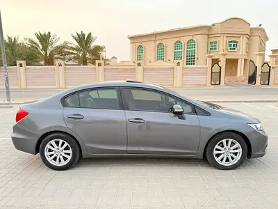 صورة 6 لـ 2012 Honda CIVIC