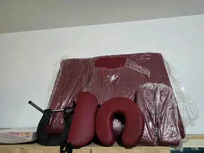 Portable home massage table never used