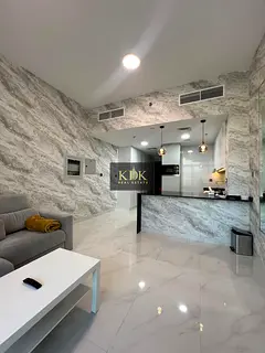 Bright & Airy Studio | Modern | Prime Location