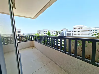 Like brand new appartment 1 month free 2 washroom with belcony only 45k prime Location sharajh