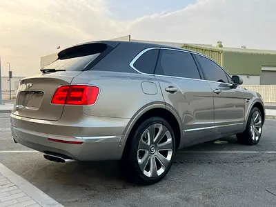 2018 Bentley BENTAYGA — фото 3