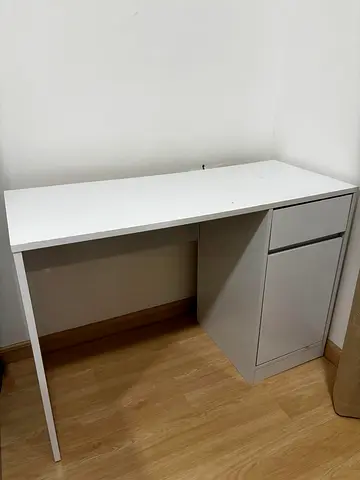 Simple white study desk - compact and sturdy