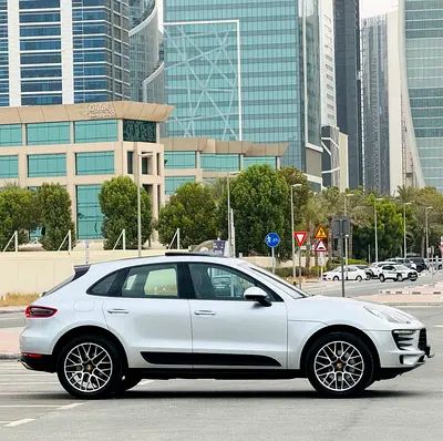 2017 Porsche MACAN 缩略图 7