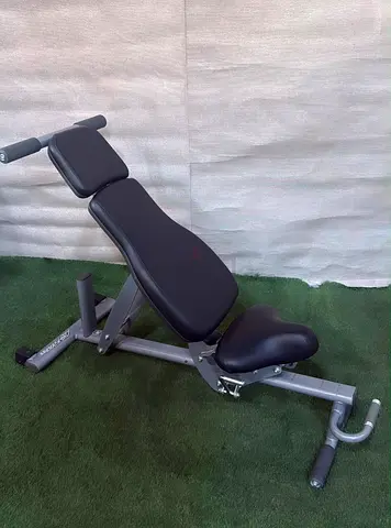 Life Fitness Adjustable Bench