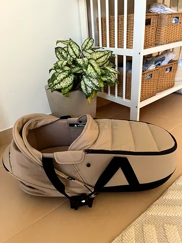Babyzen YOYO Newborn Bassinet – Taupe