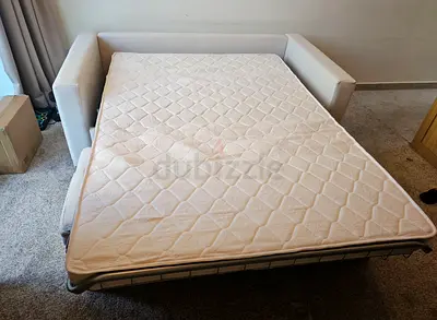 Excellent condition Italian 👏 Comdo Pull Out 😋 sofabed