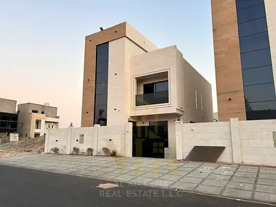 فيلا للبيع في الحليو 2 | 5 غرف نوم ماستر | طابقين وروف | Double Height | شامل الرسوم