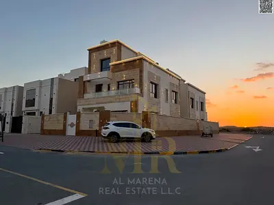 فيلا للبيع كورنر طابقين وروف  بسعر شاملة رسوم التسجيل والتميلك، على الشارع الرئيسي، جاهزة للسكن الفوري، في إحدى أرقى مناطق عجمان. تملك حر.