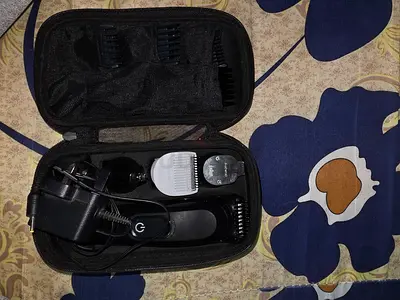 ​Premium Braun All-in-One Grooming Kit – Like New!