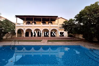Large Plot & Pool l Single Row l Spacious
