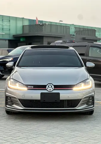 صورة 2 لـ 2019 Volkswagen GOLF GTI