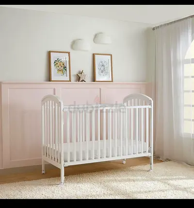 White Wooden Baby Crib - Good Condition
