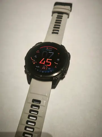 : Garmin Fēnix 8 (47mm, AMOLED