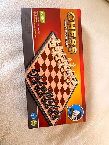 Chess set game