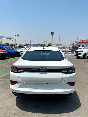 JAC J7 Sportsback, миниатюра 3