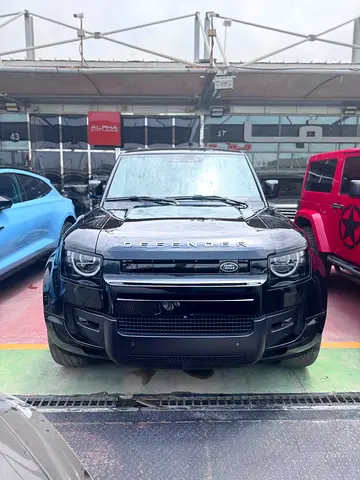 Brand New Land Rover Defender 110 HSE P400 2026 | GCC Specs