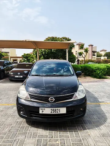 Nissan Tiida 2011 SL GCC Specs - Well Maintained Hatchback