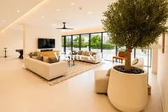 Exclusive | Boulevard View | Mid Floor