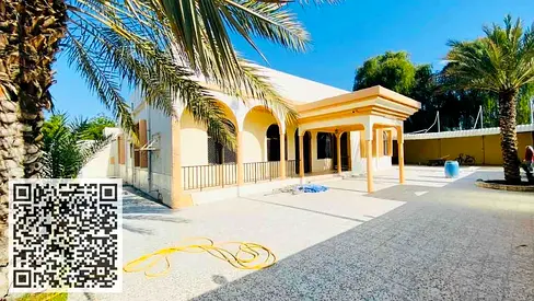 Large villa for sale in Al Hamidiyah, prime location behind Kanz Mall, at a good price