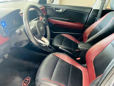 2021 KIA RIO 缩略图 17
