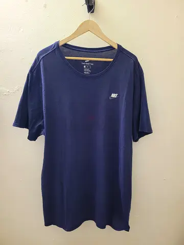 The Nike Tee Mens Shirt (XXL Size)