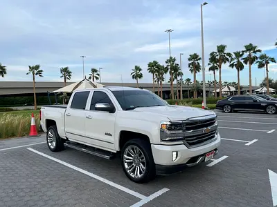 2017 Chevrolet SILVERADO 1500 照片 4