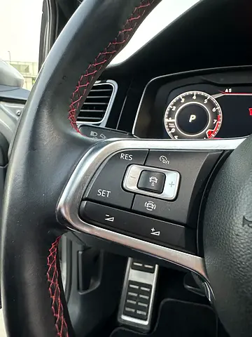 صورة 10 لـ 2019 Volkswagen GOLF GTI