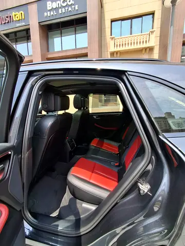 صورة 5 لـ 2021 Porsche MACAN