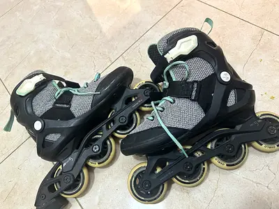 Roller skates from decathlon size 39