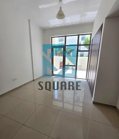 LUXURY STUDIO - UNFURNISHED - WITH TERRACE - 2 PAYMENTS