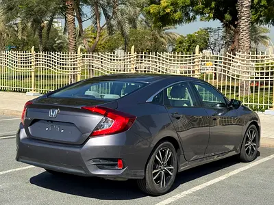 2017 Honda CIVIC — фото 8